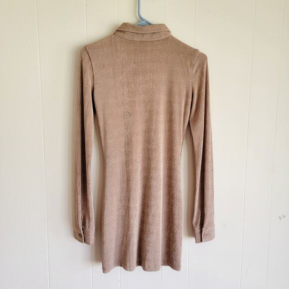 BabyBoo Kyesha Long Sleeve Bodycon Mini Button Up Dress - Picture 3 of 4